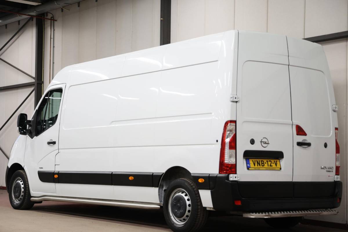 Opel Movano Opel Movano 2.3 Turbo L3H2 POST NL SCHAPPEN