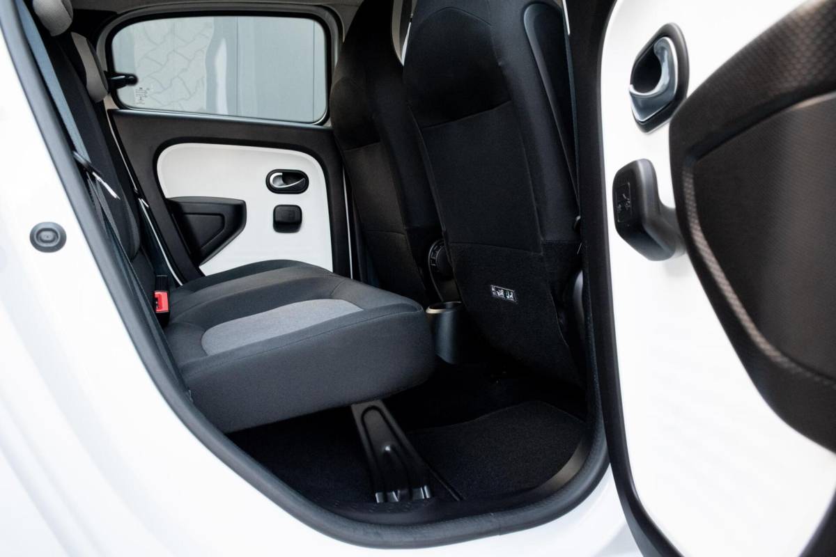 Renault Twingo Renault Twingo 1.0 SCe Limited|INCL. NW APK|AIRCO|5-DRS|BLUETOOTH