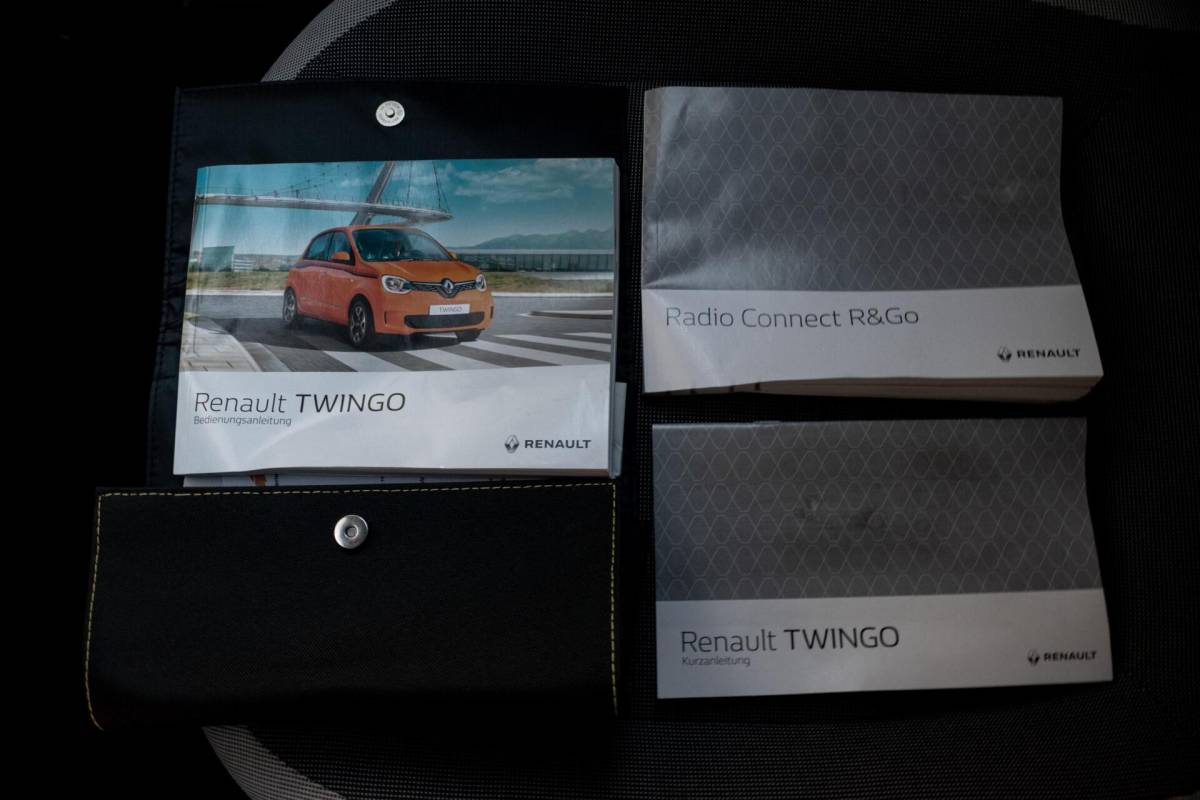 Renault Twingo Renault Twingo 1.0 SCe Limited|INCL. NW APK|AIRCO|5-DRS|BLUETOOTH