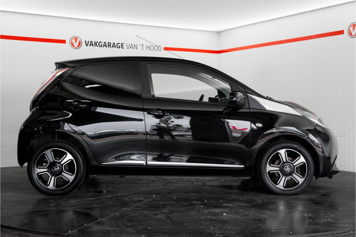 Toyota Aygo Toyota Aygo 1.0 VVT-i x-cite Camera Keyless Clima