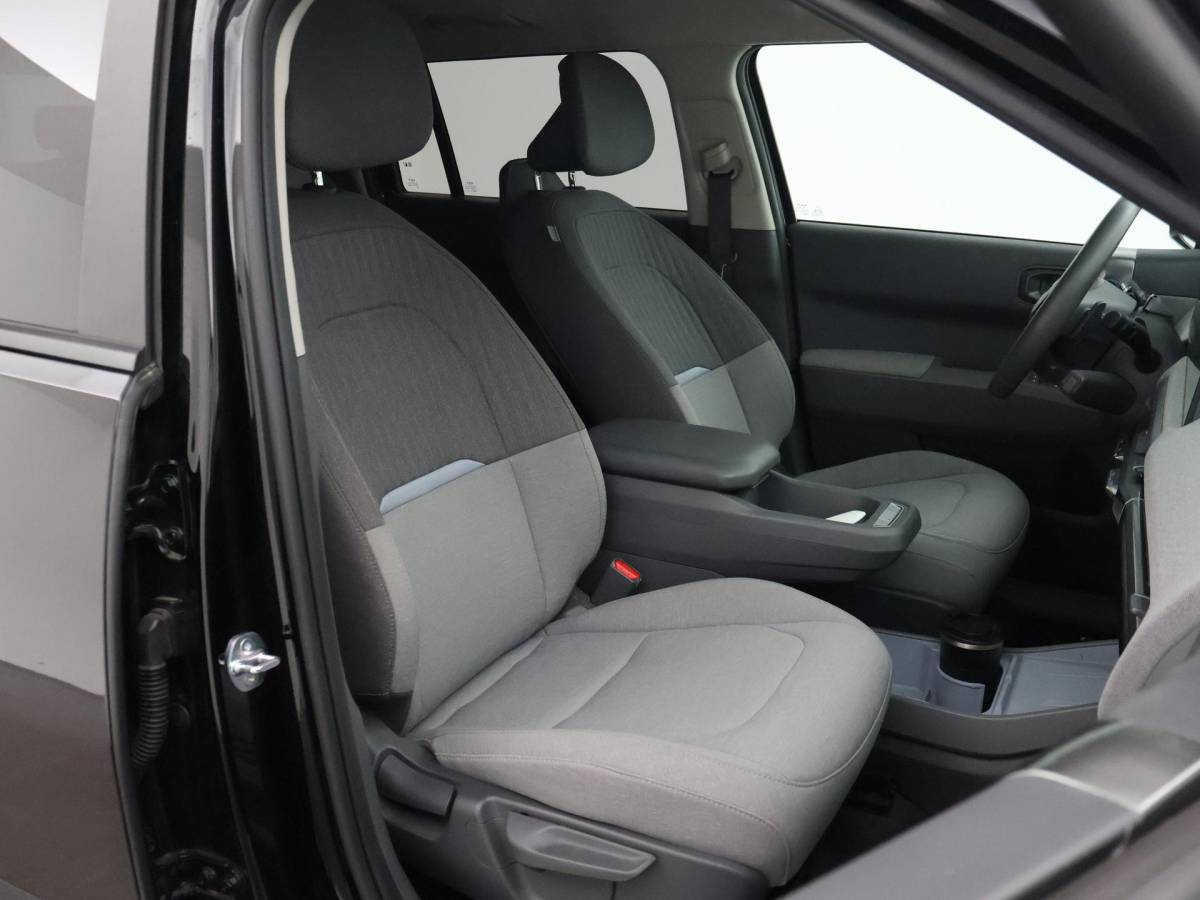 Kia EV3 Kia EV3 Plus 58.3 kWh 204 PK + STUURVERW. | STOELVERW. | TREKHAAK | SOH 100% | ADAPTIVE CRUISE | CAMERA