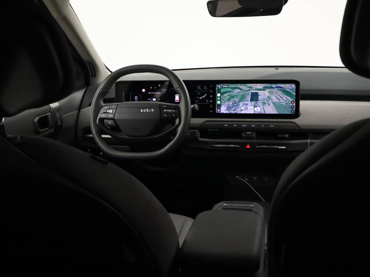 Kia EV3 Kia EV3 Plus 58.3 kWh 204 PK + STUURVERW. | STOELVERW. | TREKHAAK | SOH 100% | ADAPTIVE CRUISE | CAMERA
