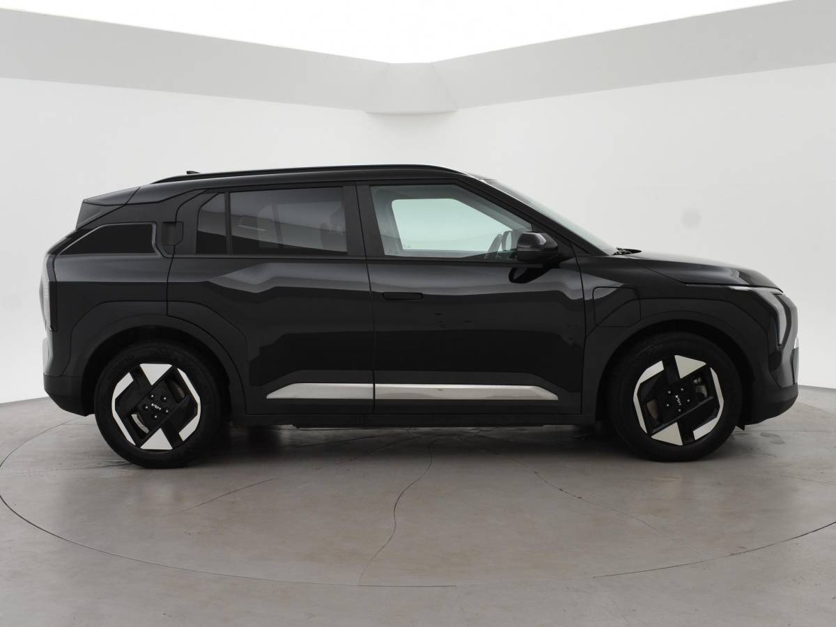 Kia EV3 Kia EV3 Plus 58.3 kWh 204 PK + STUURVERW. | STOELVERW. | TREKHAAK | SOH 100% | ADAPTIVE CRUISE | CAMERA