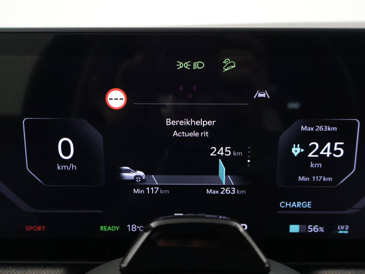 Kia EV3 Kia EV3 Plus 58.3 kWh 204 PK + STUURVERW. | STOELVERW. | TREKHAAK | SOH 100% | ADAPTIVE CRUISE | CAMERA