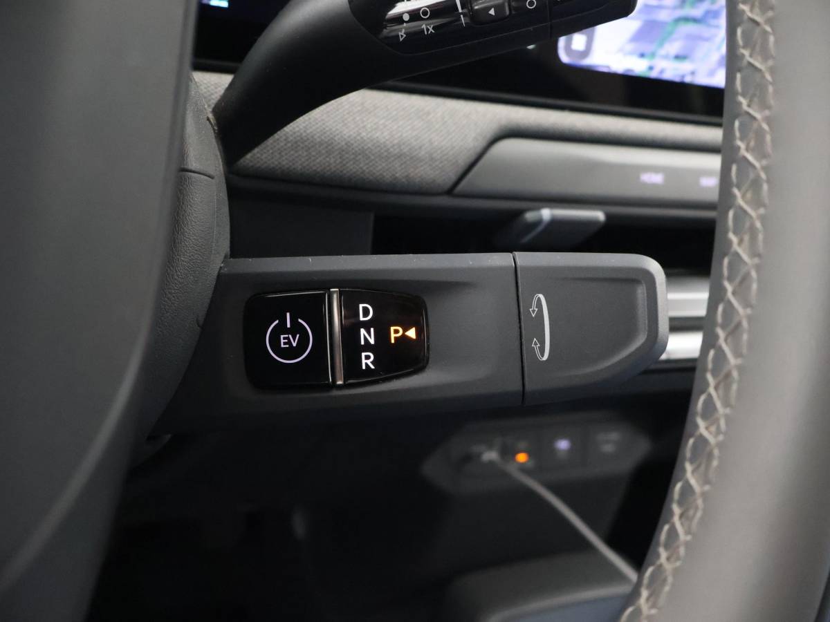 Kia EV3 Kia EV3 Plus 58.3 kWh 204 PK + STUURVERW. | STOELVERW. | TREKHAAK | SOH 100% | ADAPTIVE CRUISE | CAMERA