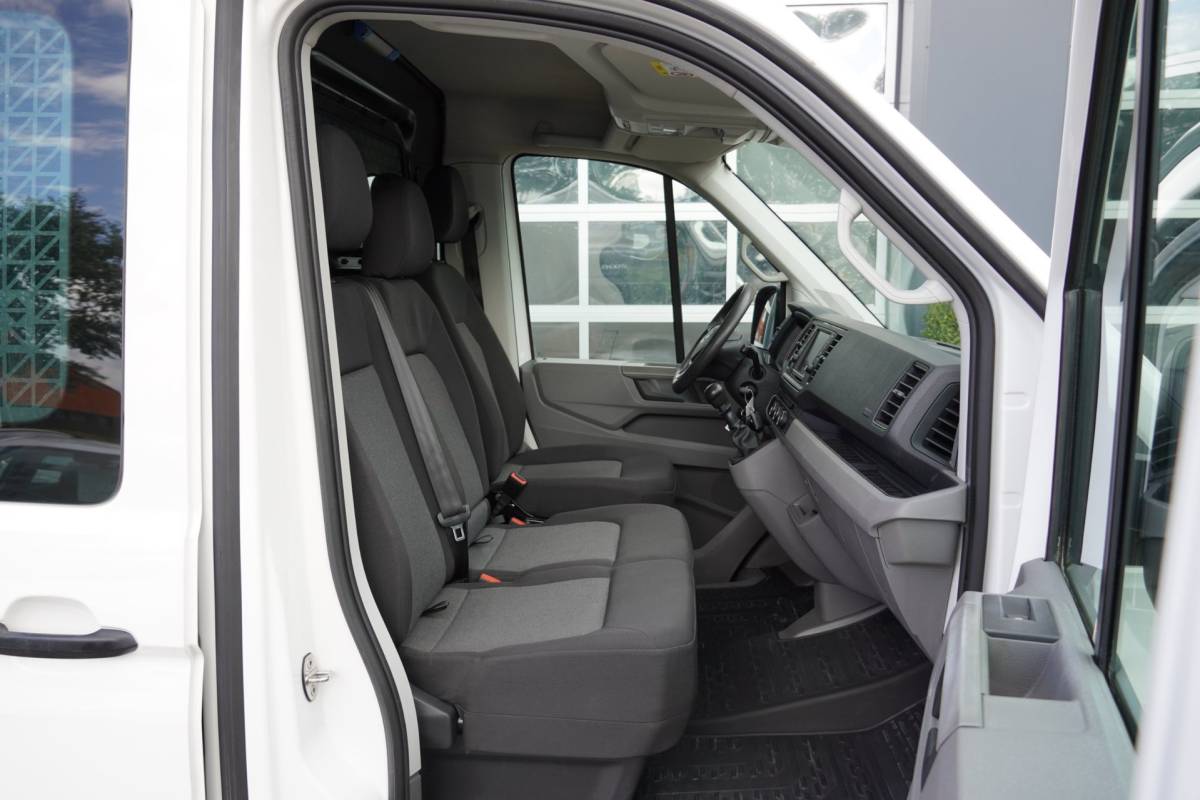 Volkswagen Crafter Volkswagen Crafter 2.0 TDI L3H3 Highline NAP Airco/Cruise