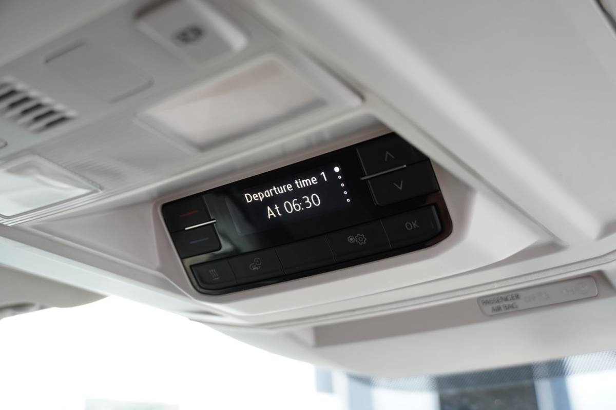 Volkswagen Crafter Volkswagen Crafter 2.0 TDI L3H3 Highline NAP Airco/Cruise