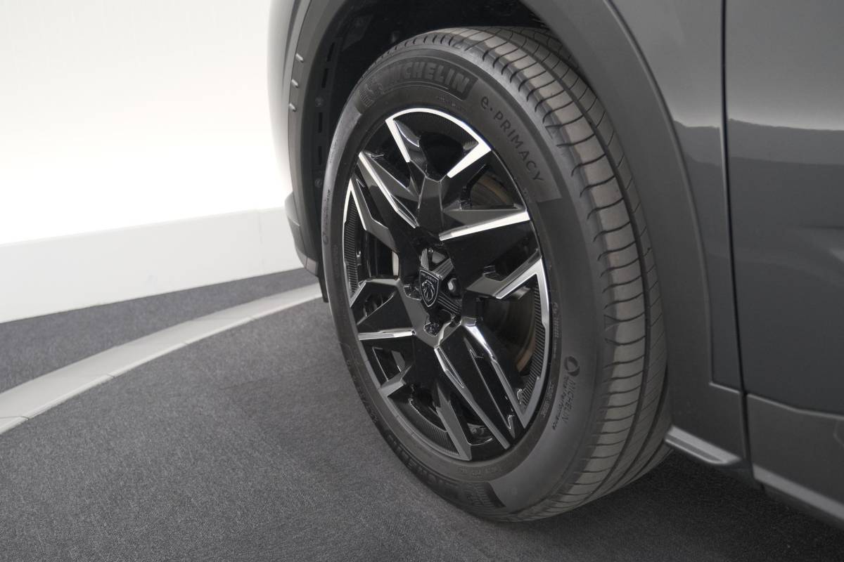 Peugeot 5008 Peugeot 5008 1.2 Hybrid 136 GT 7p | Adaptieve Cruise Control | Camera | Elektrische Kofferklep | Stoelverwarming