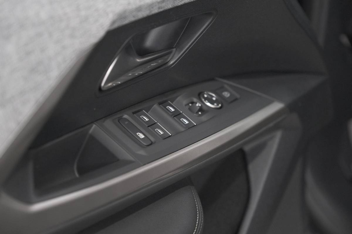Peugeot 5008 Peugeot 5008 1.2 Hybrid 136 GT 7p | Adaptieve Cruise Control | Camera | Elektrische Kofferklep | Stoelverwarming