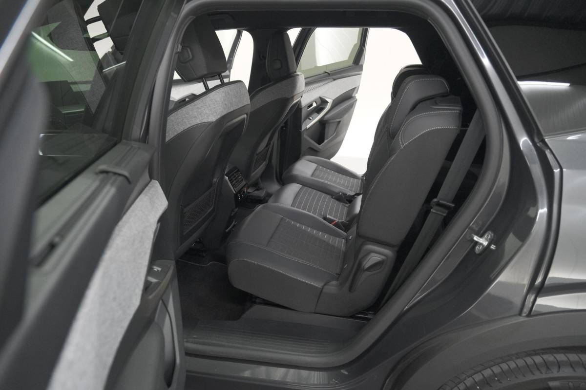 Peugeot 5008 Peugeot 5008 1.2 Hybrid 136 GT 7p | Adaptieve Cruise Control | Camera | Elektrische Kofferklep | Stoelverwarming