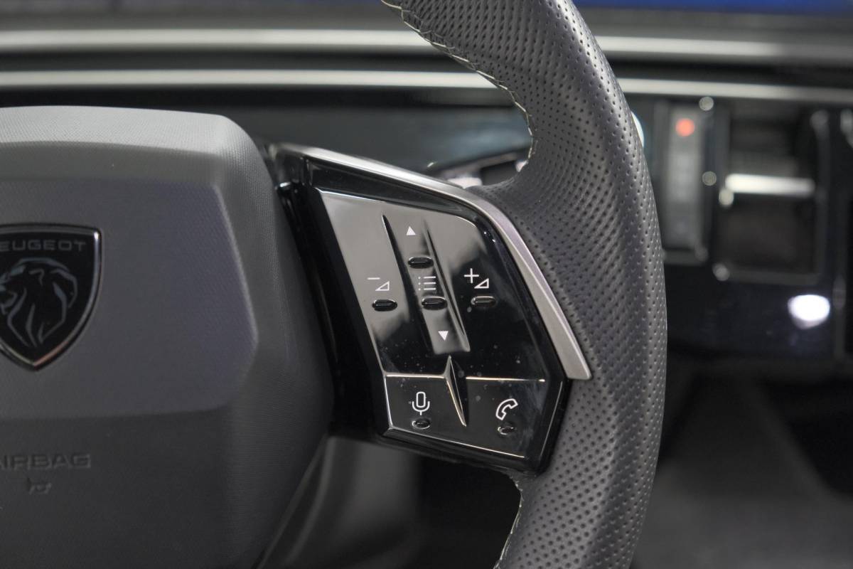 Peugeot 5008 Peugeot 5008 1.2 Hybrid 136 GT 7p | Adaptieve Cruise Control | Camera | Elektrische Kofferklep | Stoelverwarming
