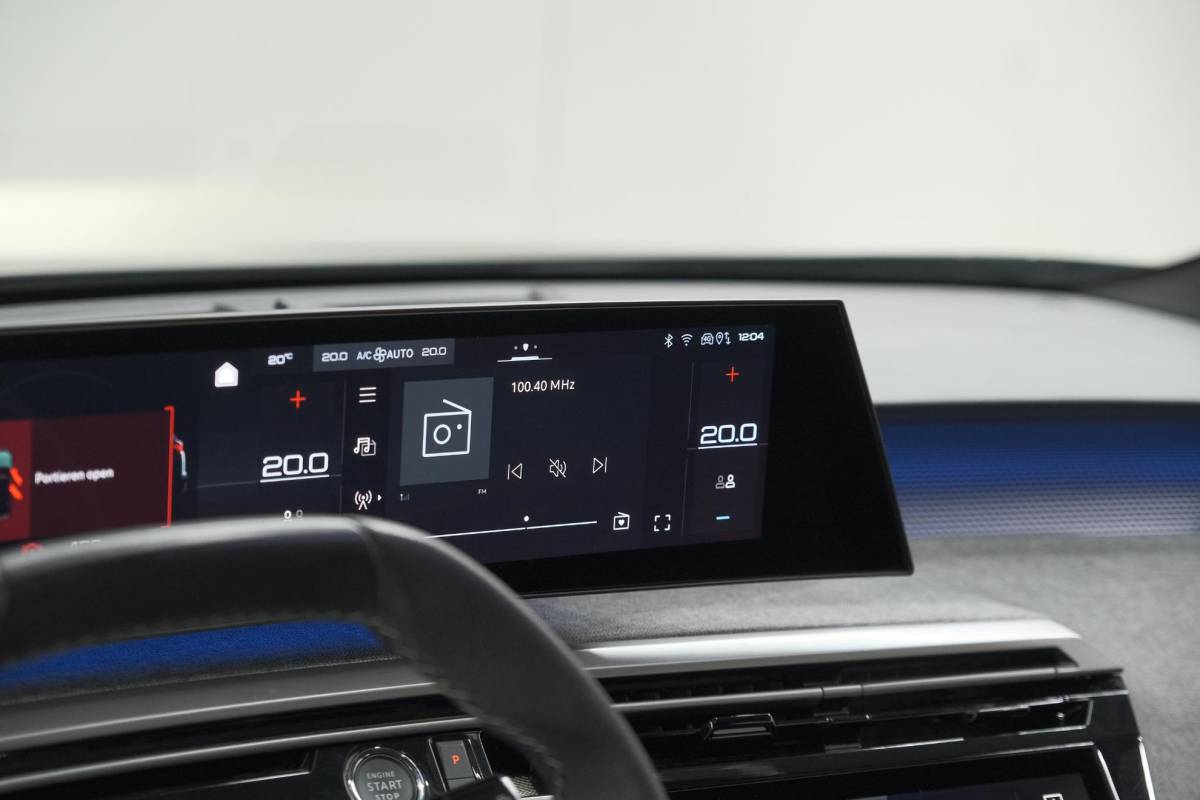 Peugeot 5008 Peugeot 5008 1.2 Hybrid 136 GT 7p | Adaptieve Cruise Control | Camera | Elektrische Kofferklep | Stoelverwarming