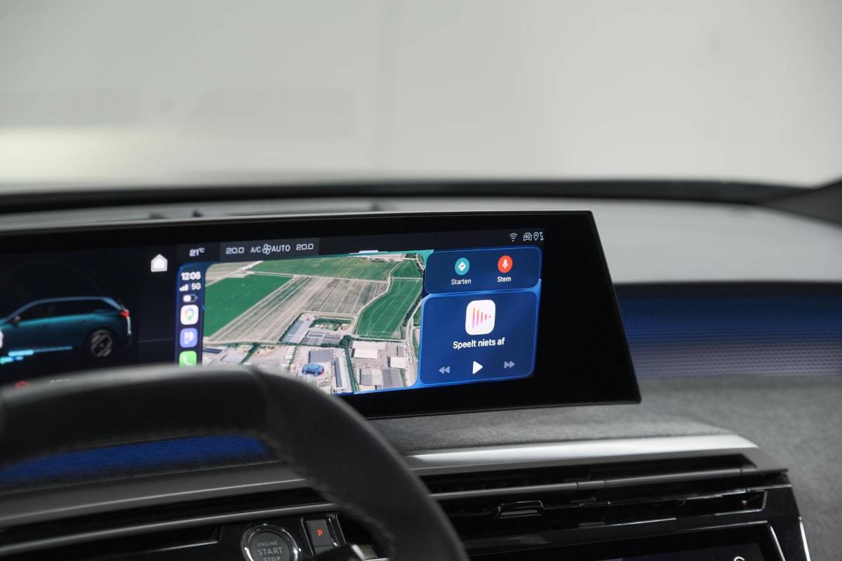 Peugeot 5008 Peugeot 5008 1.2 Hybrid 136 GT 7p | Adaptieve Cruise Control | Camera | Elektrische Kofferklep | Stoelverwarming