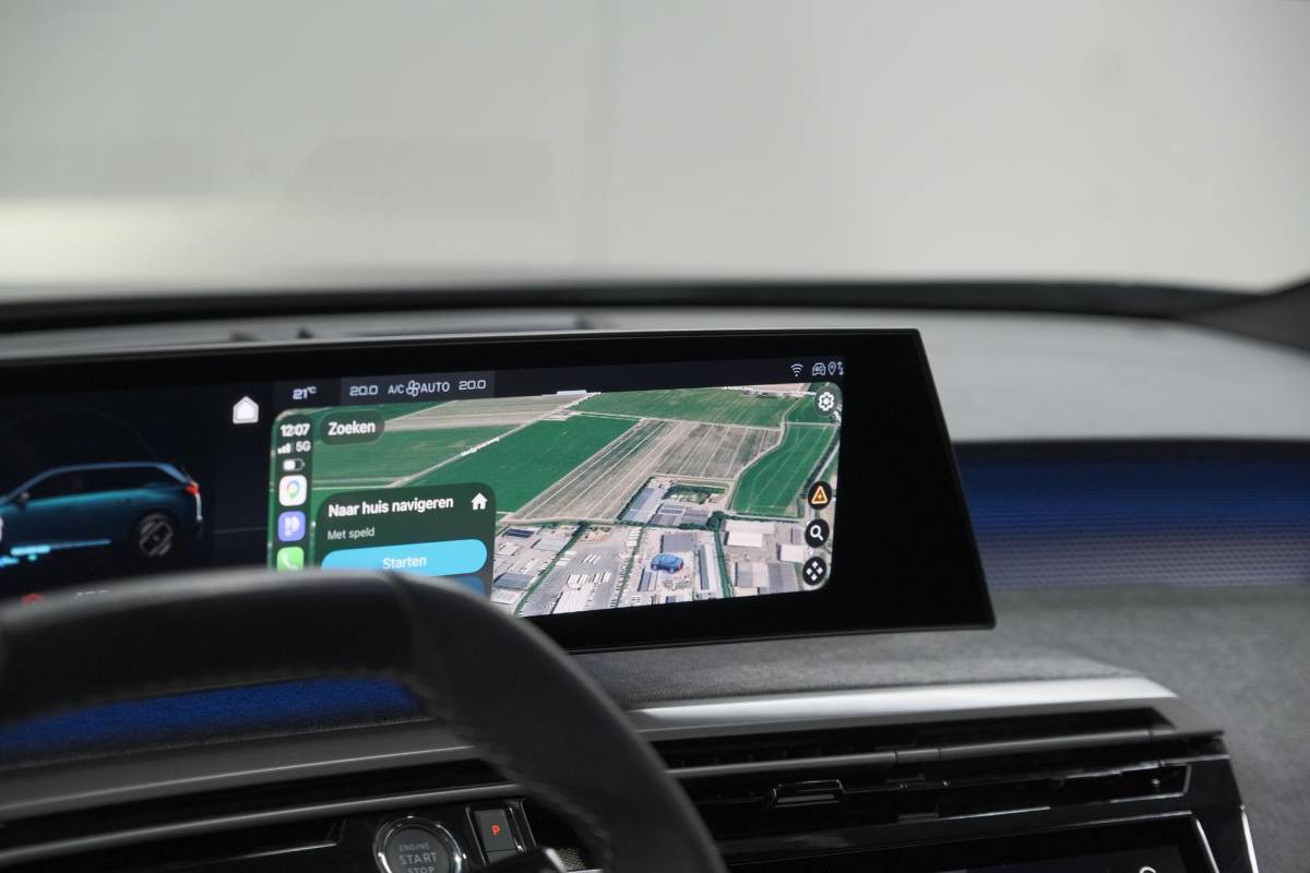 Peugeot 5008 Peugeot 5008 1.2 Hybrid 136 GT 7p | Adaptieve Cruise Control | Camera | Elektrische Kofferklep | Stoelverwarming