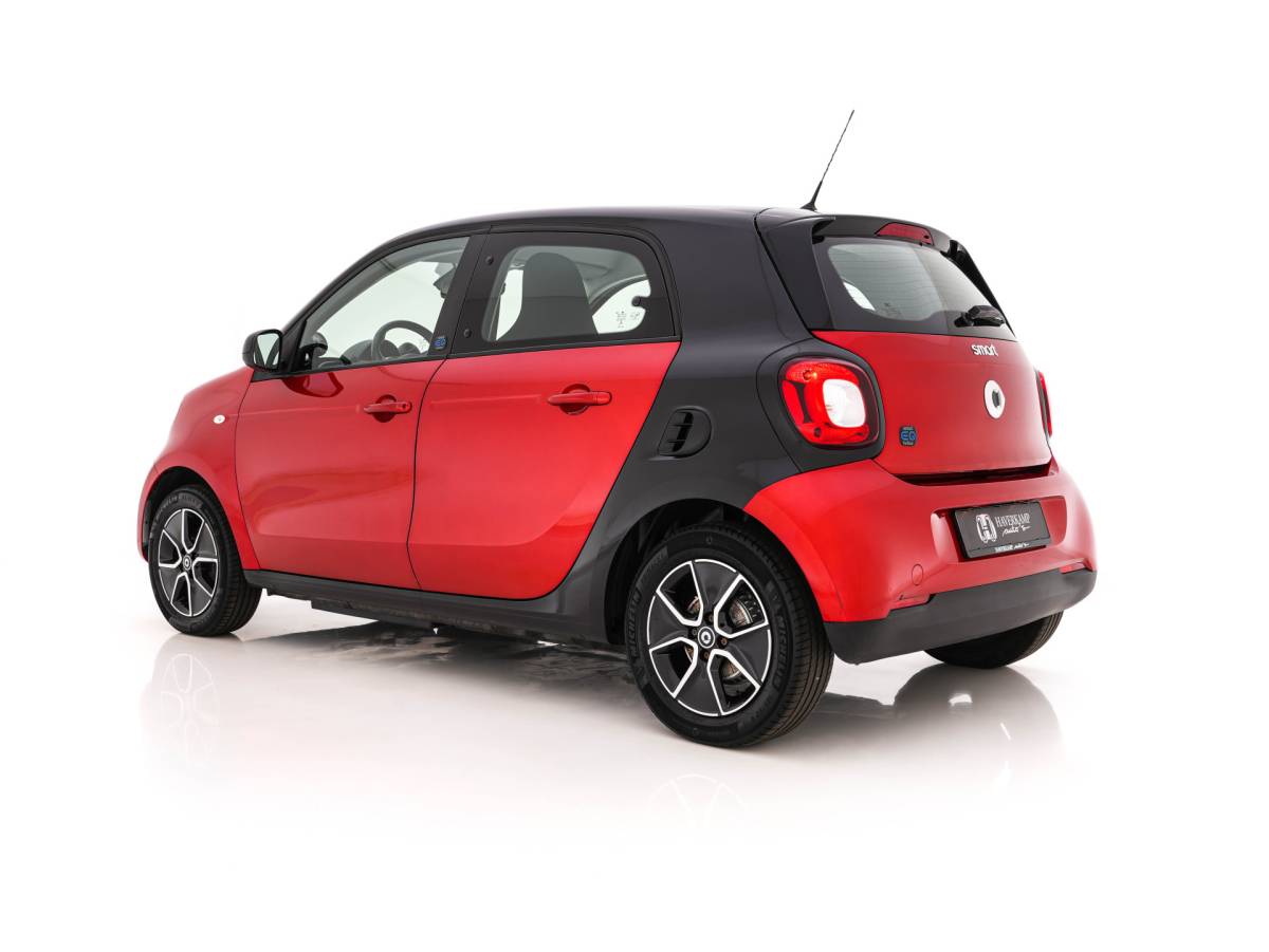 smart Forfour Smart forfour EQ Passion 18 kWh {SoH-95%} Aut.*FACE-LIFT | LED-LIGHTS | HEATED-COMFORTSEATS | CRUISE | ECC | DAB | SMART-AUDIO | COOL/AUDIO-PACK | 15″ALU*