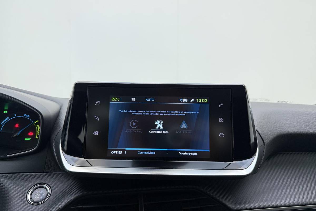 Peugeot e-208 Peugeot e-208 EV Active 50 kWh 88,31% SOH l Navigatie l Stoelverwarming l Bluetooth l Apple Carplay & Android Auto l DAB l LED l PDC achter