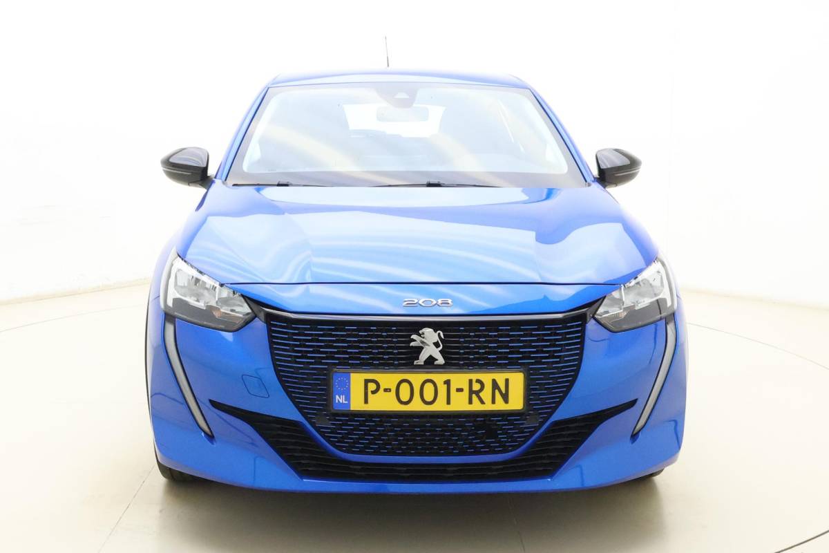 Peugeot e-208 Peugeot e-208 EV Active 50 kWh 88,31% SOH l Navigatie l Stoelverwarming l Bluetooth l Apple Carplay & Android Auto l DAB l LED l PDC achter