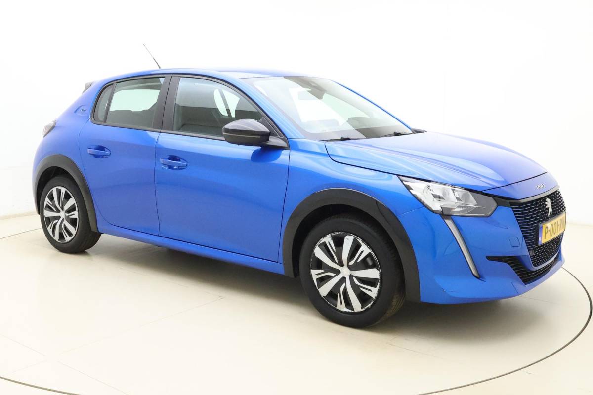 Peugeot e-208 Peugeot e-208 EV Active 50 kWh 88,31% SOH l Navigatie l Stoelverwarming l Bluetooth l Apple Carplay & Android Auto l DAB l LED l PDC achter