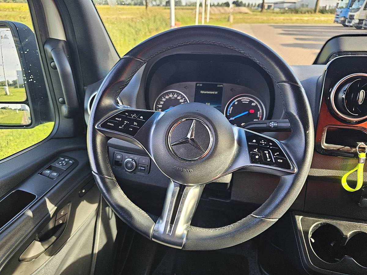 Mercedes-Benz eSprinter MERCEDES-BENZ ESPRINTER 314 l2h2 81 kwh led