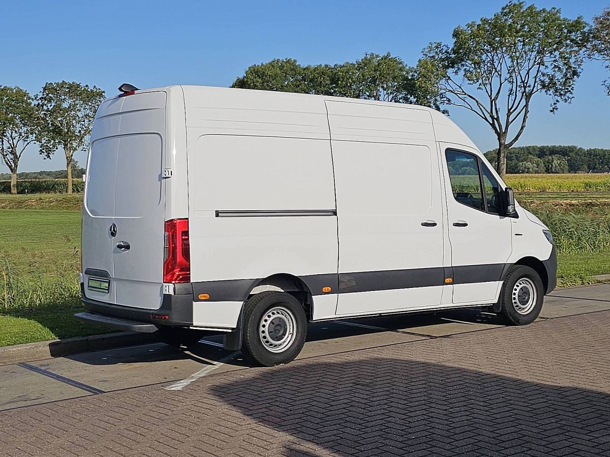 Mercedes-Benz eSprinter MERCEDES-BENZ ESPRINTER 314 l2h2 81 kwh led