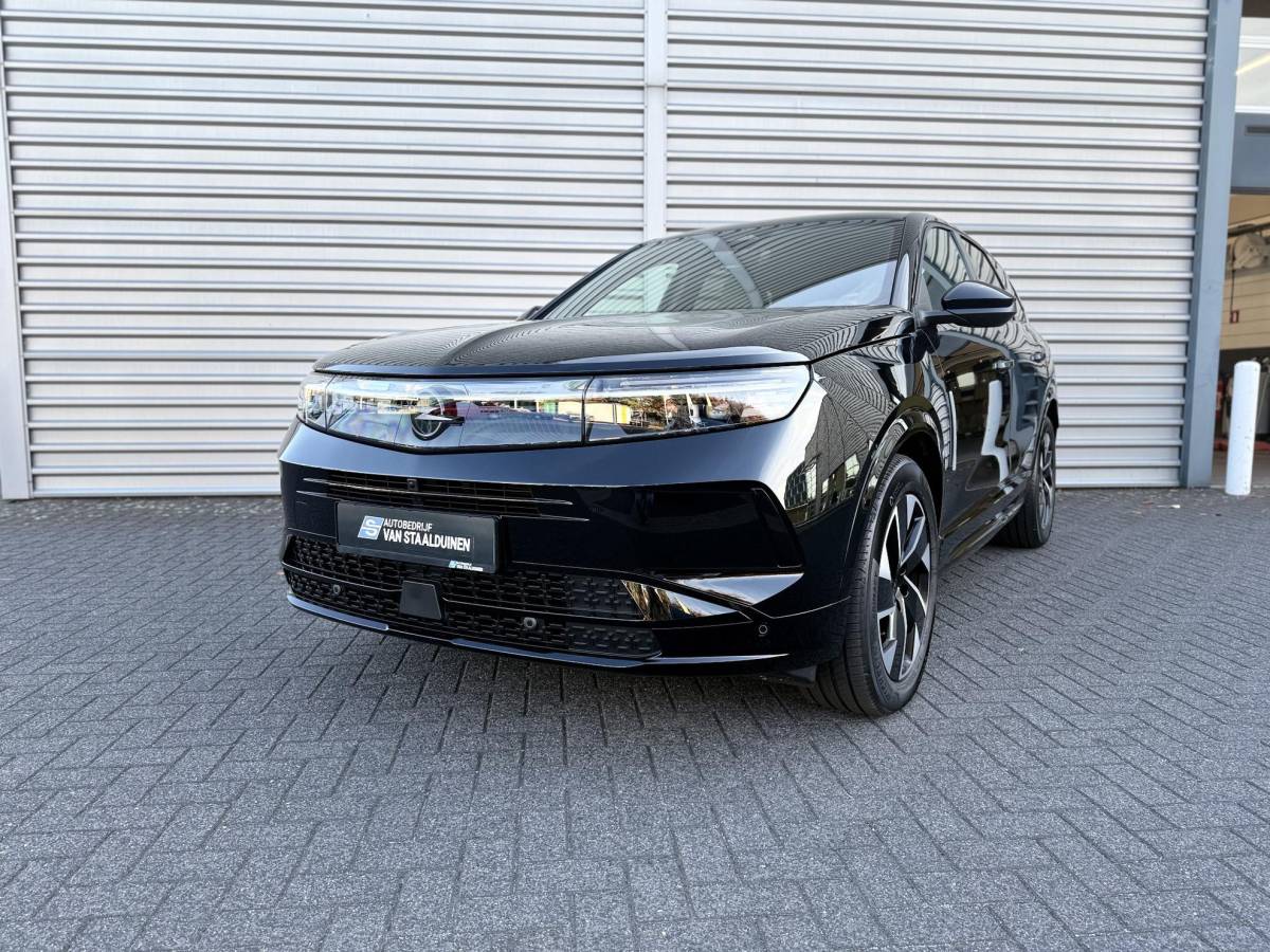 Opel Grandland Opel Grandland 1.6 Turbo Plug-in-Hybrid GS  NIEUW BINNEN |360 Camera | PDC | Stoelverwarming | Stuurverwarming | NAVI | Draadloos tel opladen | ECC | Apple carplay |