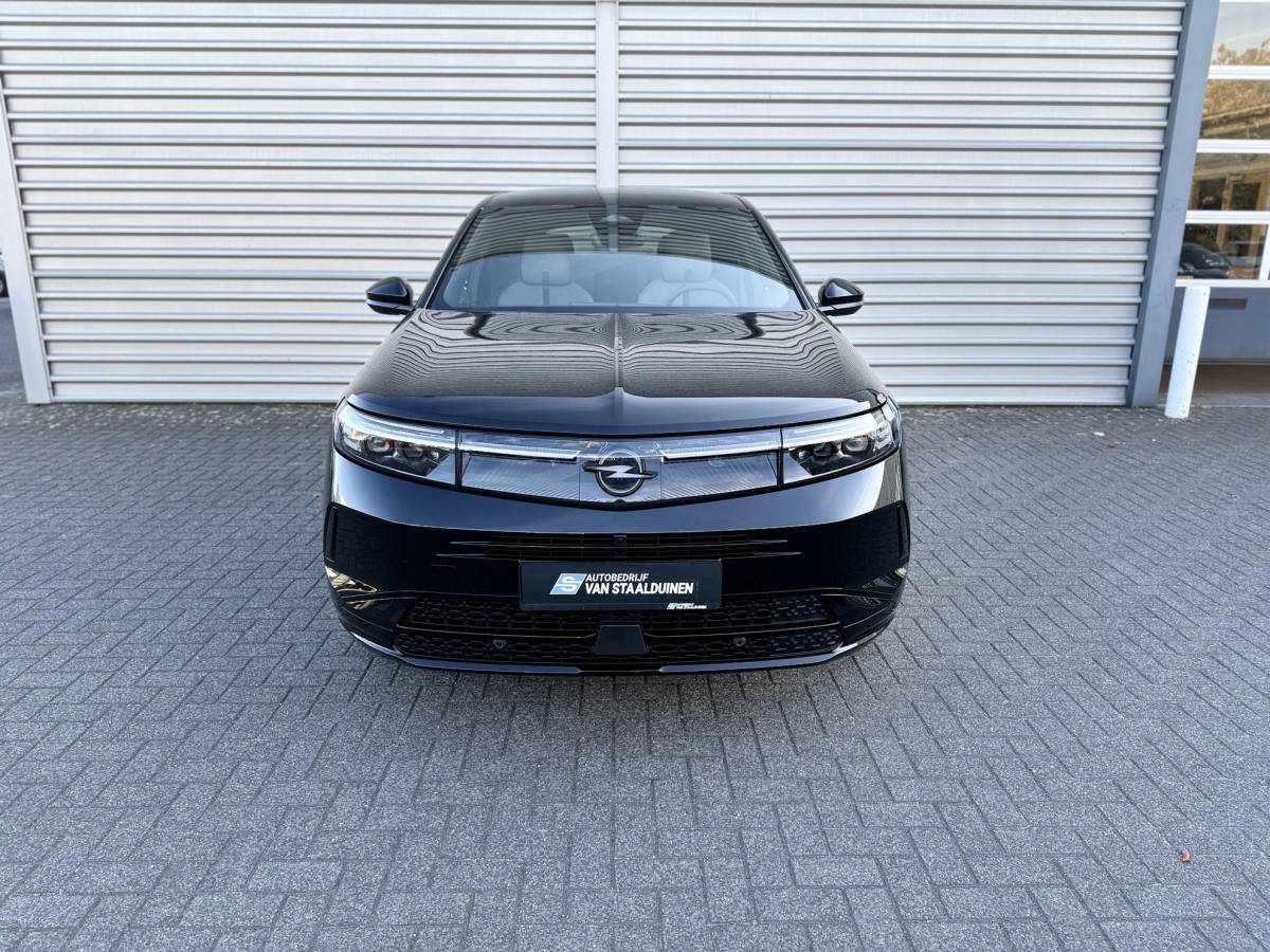 Opel Grandland Opel Grandland 1.6 Turbo Plug-in-Hybrid GS  NIEUW BINNEN |360 Camera | PDC | Stoelverwarming | Stuurverwarming | NAVI | Draadloos tel opladen | ECC | Apple carplay |