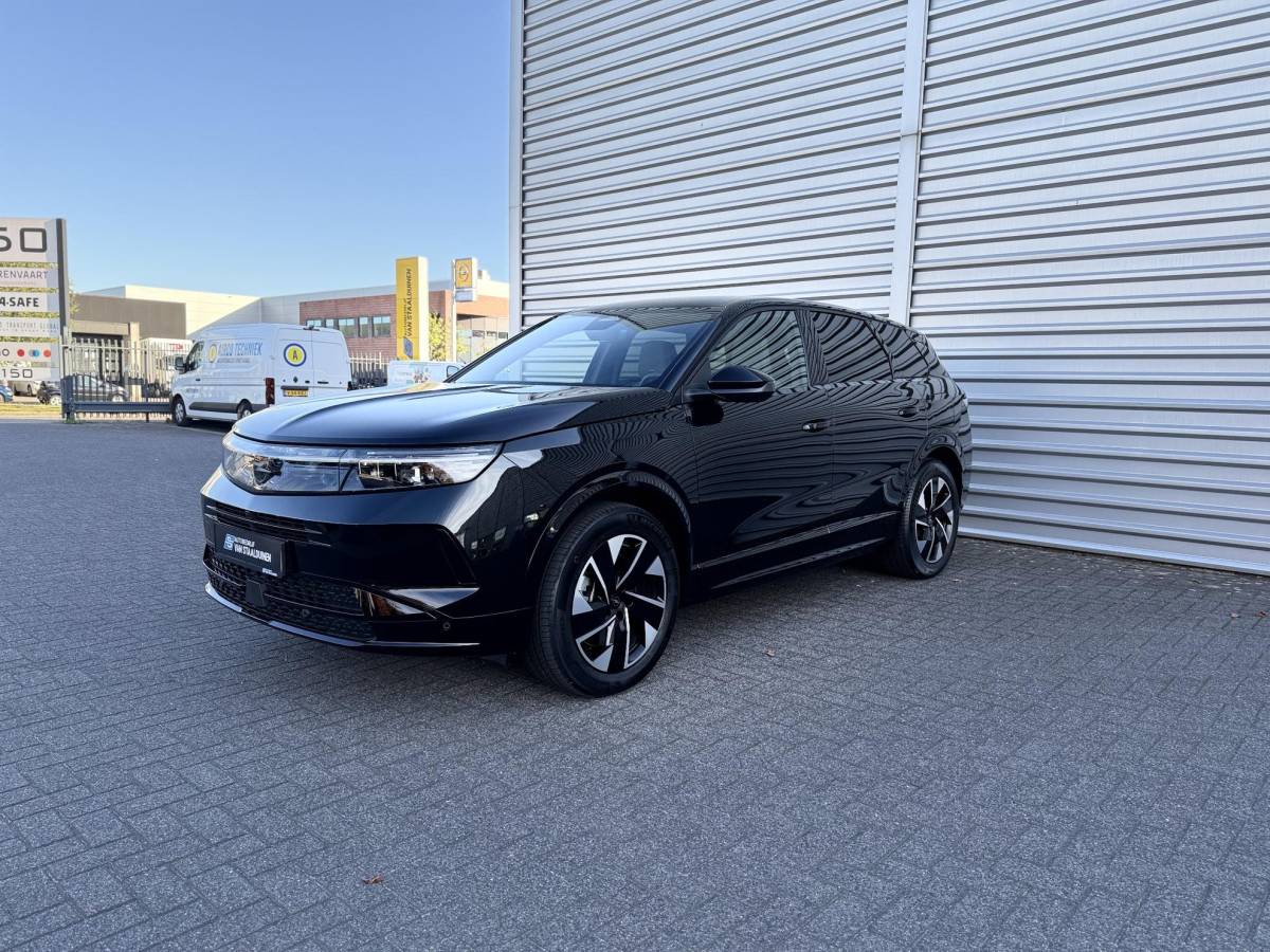 Opel Grandland Opel Grandland 1.6 Turbo Plug-in-Hybrid GS  NIEUW BINNEN |360 Camera | PDC | Stoelverwarming | Stuurverwarming | NAVI | Draadloos tel opladen | ECC | Apple carplay |