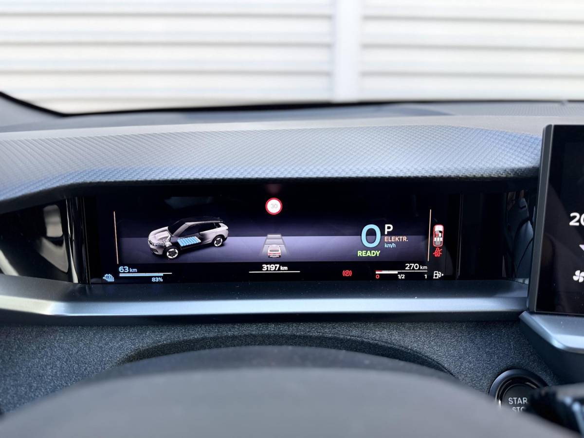 Opel Grandland Opel Grandland 1.6 Turbo Plug-in-Hybrid GS  NIEUW BINNEN |360 Camera | PDC | Stoelverwarming | Stuurverwarming | NAVI | Draadloos tel opladen | ECC | Apple carplay |