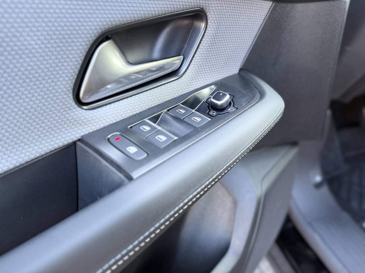 Opel Grandland Opel Grandland 1.6 Turbo Plug-in-Hybrid GS  NIEUW BINNEN |360 Camera | PDC | Stoelverwarming | Stuurverwarming | NAVI | Draadloos tel opladen | ECC | Apple carplay |