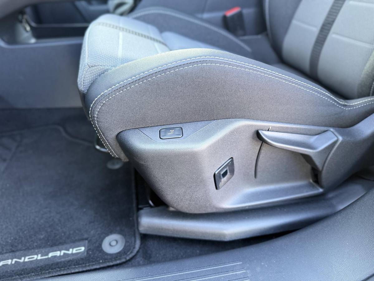 Opel Grandland Opel Grandland 1.6 Turbo Plug-in-Hybrid GS  NIEUW BINNEN |360 Camera | PDC | Stoelverwarming | Stuurverwarming | NAVI | Draadloos tel opladen | ECC | Apple carplay |