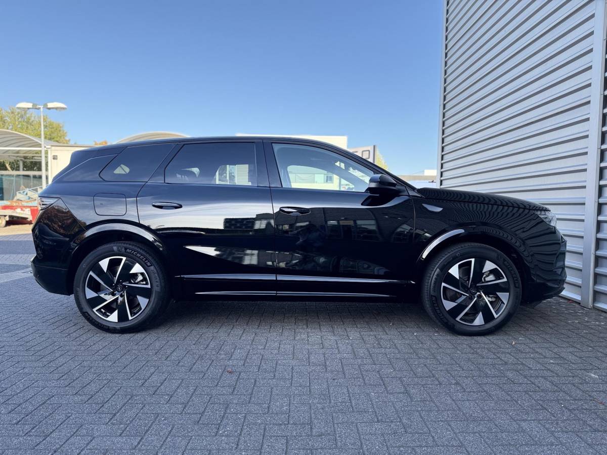 Opel Grandland Opel Grandland 1.6 Turbo Plug-in-Hybrid GS  NIEUW BINNEN |360 Camera | PDC | Stoelverwarming | Stuurverwarming | NAVI | Draadloos tel opladen | ECC | Apple carplay |