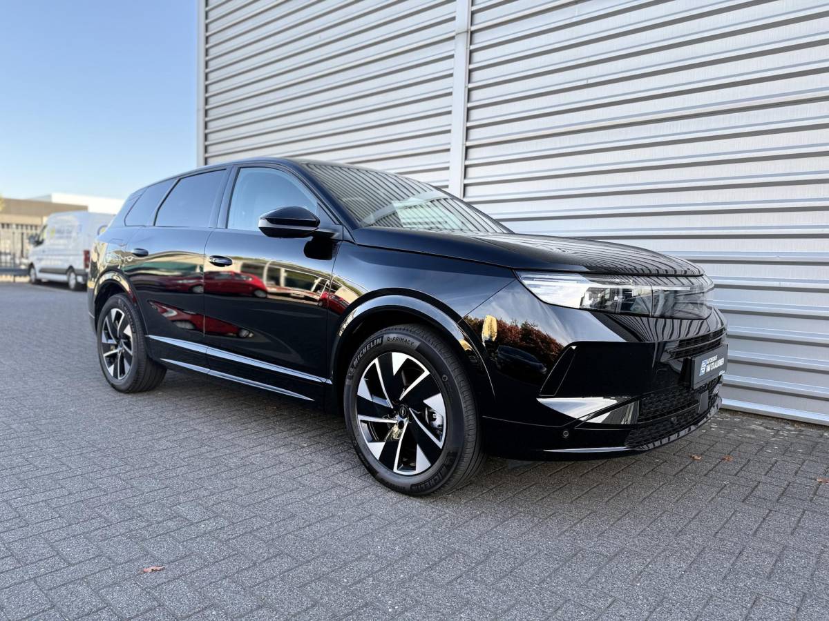 Opel Grandland Opel Grandland 1.6 Turbo Plug-in-Hybrid GS  NIEUW BINNEN |360 Camera | PDC | Stoelverwarming | Stuurverwarming | NAVI | Draadloos tel opladen | ECC | Apple carplay |