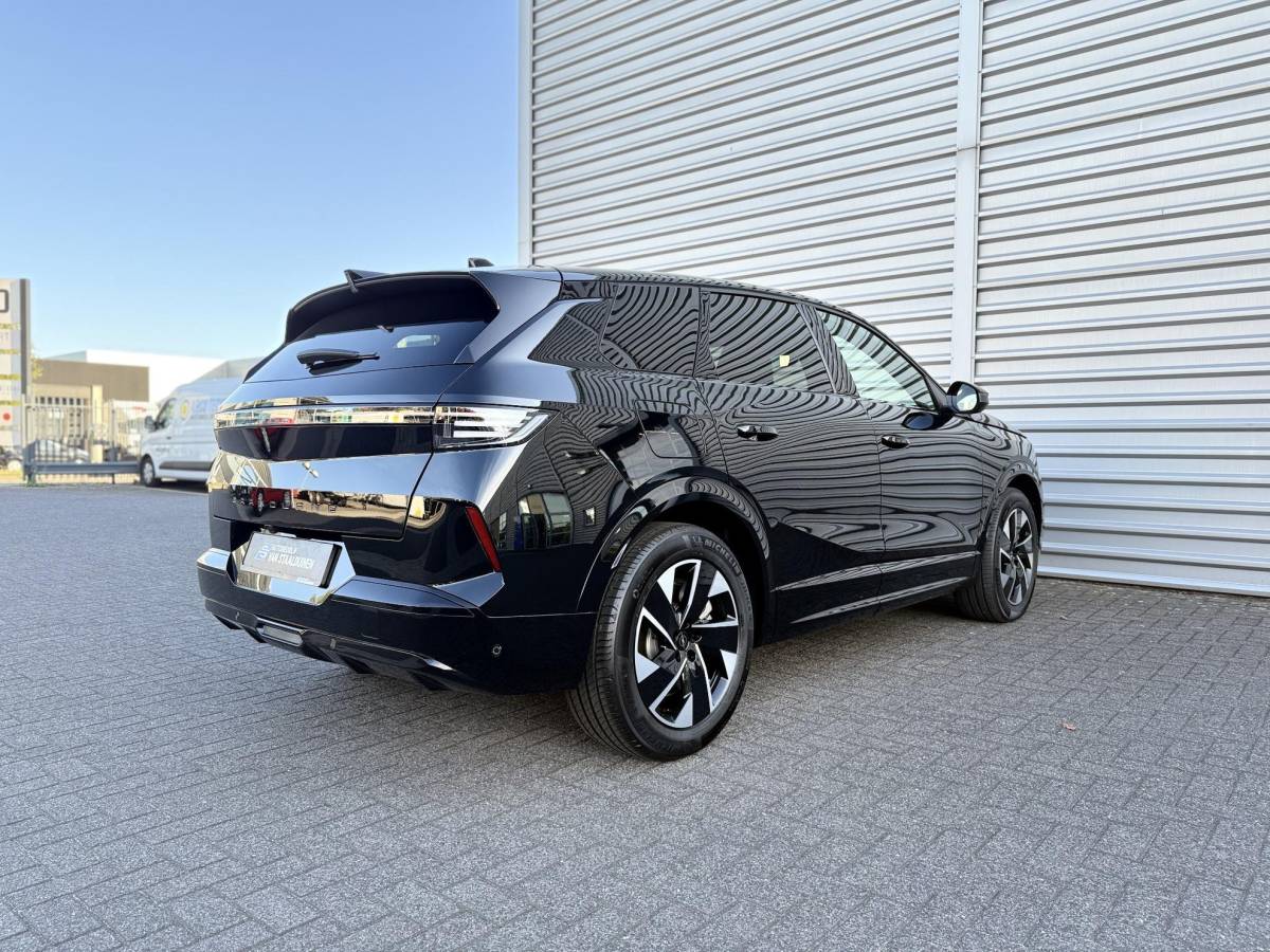 Opel Grandland Opel Grandland 1.6 Turbo Plug-in-Hybrid GS  NIEUW BINNEN |360 Camera | PDC | Stoelverwarming | Stuurverwarming | NAVI | Draadloos tel opladen | ECC | Apple carplay |