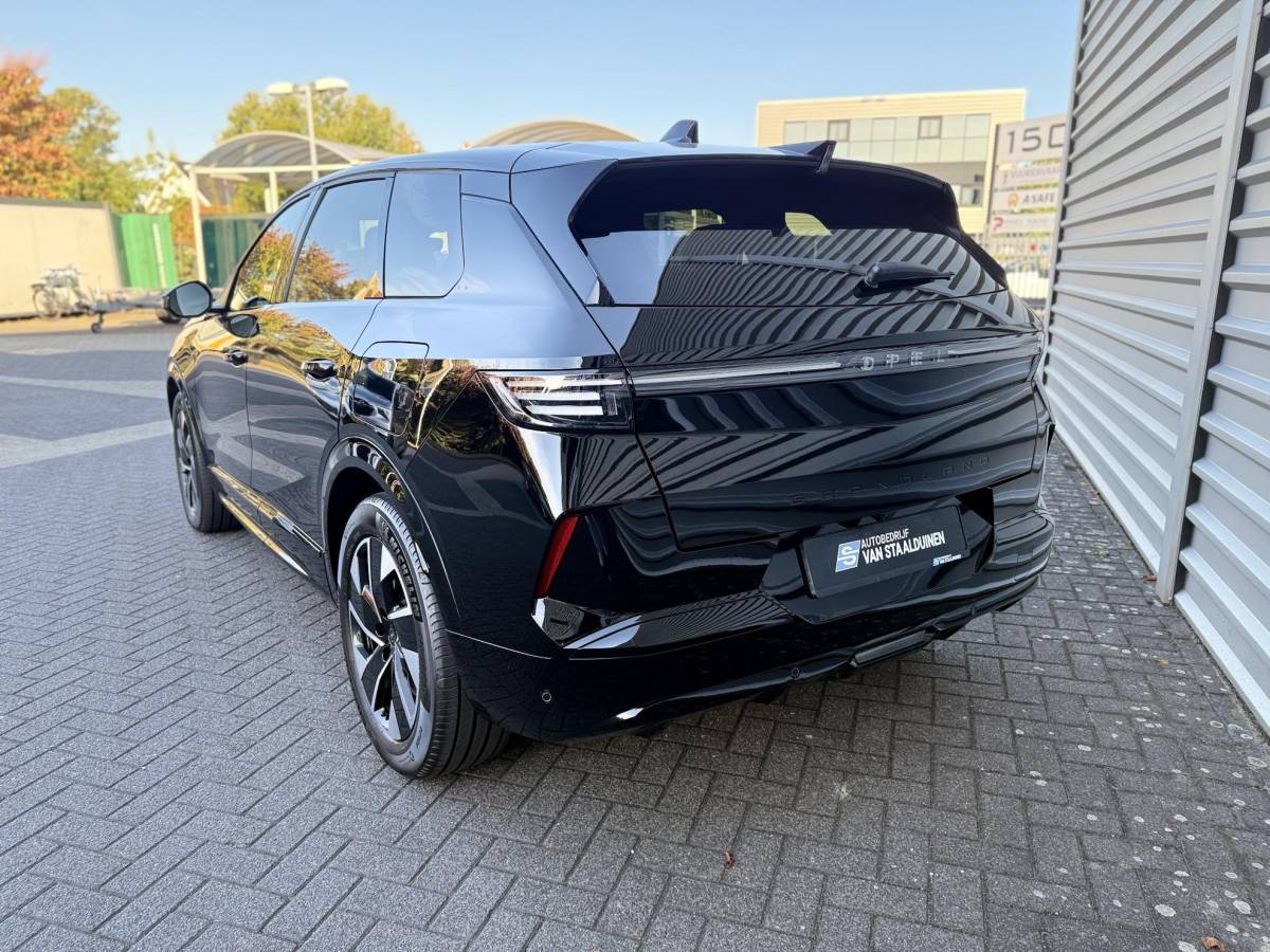 Opel Grandland Opel Grandland 1.6 Turbo Plug-in-Hybrid GS  NIEUW BINNEN |360 Camera | PDC | Stoelverwarming | Stuurverwarming | NAVI | Draadloos tel opladen | ECC | Apple carplay |