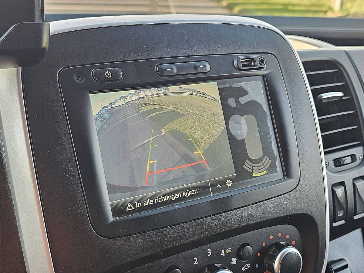 Renault Trafic RENAULT TRAFIC 2.0 DCI l2 dubbelecabine nap