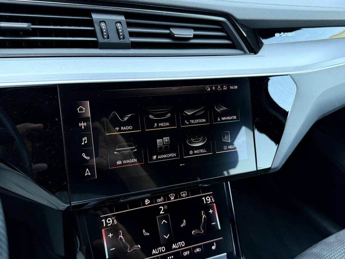 Audi e-tron Audi e-tron 55 quattro advanced Pro Line S 95 kWh