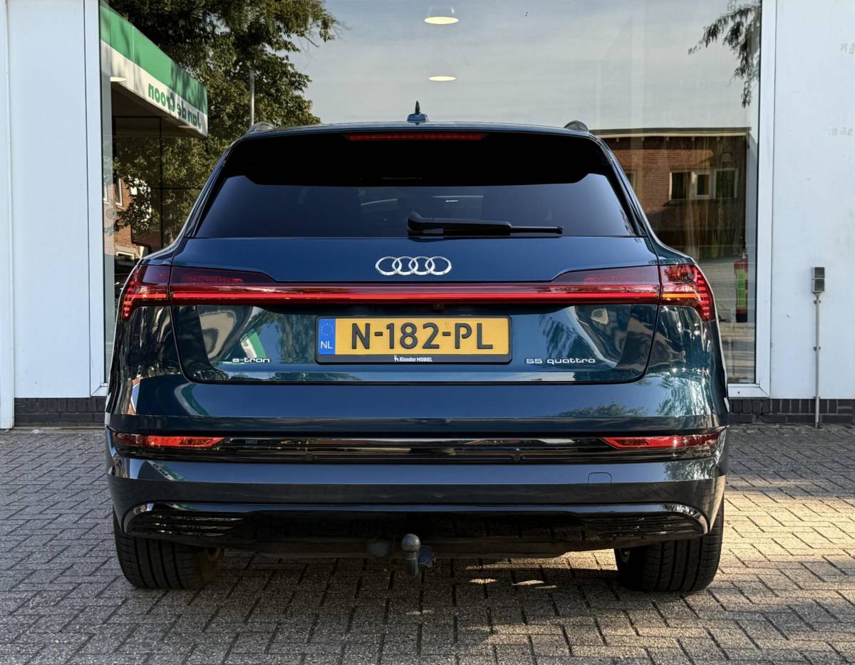 Audi e-tron Audi e-tron 55 quattro advanced Pro Line S 95 kWh
