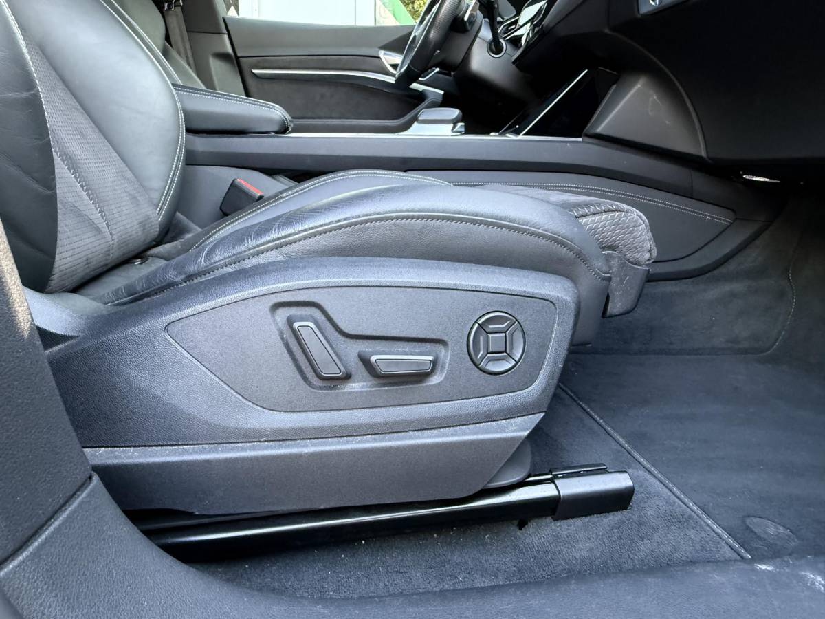 Audi e-tron Audi e-tron 55 quattro advanced Pro Line S 95 kWh