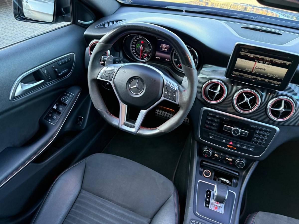 Mercedes-Benz GLA Mercedes-Benz GLA-klasse AMG 45 4MATIC | PANO | XENON | CRUISE | CAMERA | MEMORY | NAVI | LMV | HARMAN KARDON |