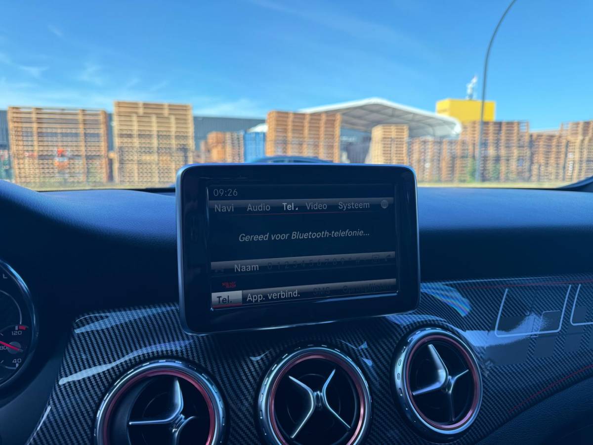 Mercedes-Benz GLA Mercedes-Benz GLA-klasse AMG 45 4MATIC | PANO | XENON | CRUISE | CAMERA | MEMORY | NAVI | LMV | HARMAN KARDON |