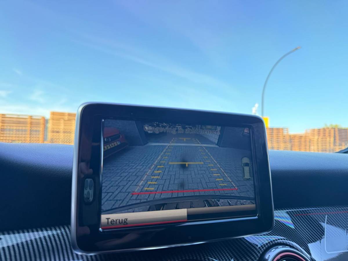 Mercedes-Benz GLA Mercedes-Benz GLA-klasse AMG 45 4MATIC | PANO | XENON | CRUISE | CAMERA | MEMORY | NAVI | LMV | HARMAN KARDON |