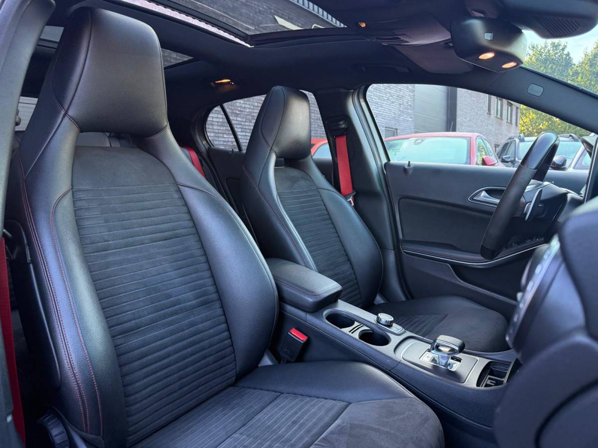 Mercedes-Benz GLA Mercedes-Benz GLA-klasse AMG 45 4MATIC | PANO | XENON | CRUISE | CAMERA | MEMORY | NAVI | LMV | HARMAN KARDON |