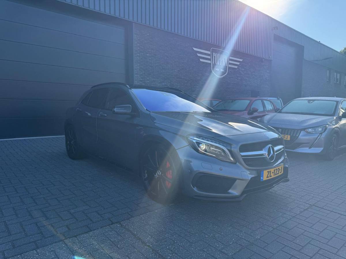 Mercedes-Benz GLA Mercedes-Benz GLA-klasse AMG 45 4MATIC | PANO | XENON | CRUISE | CAMERA | MEMORY | NAVI | LMV | HARMAN KARDON |