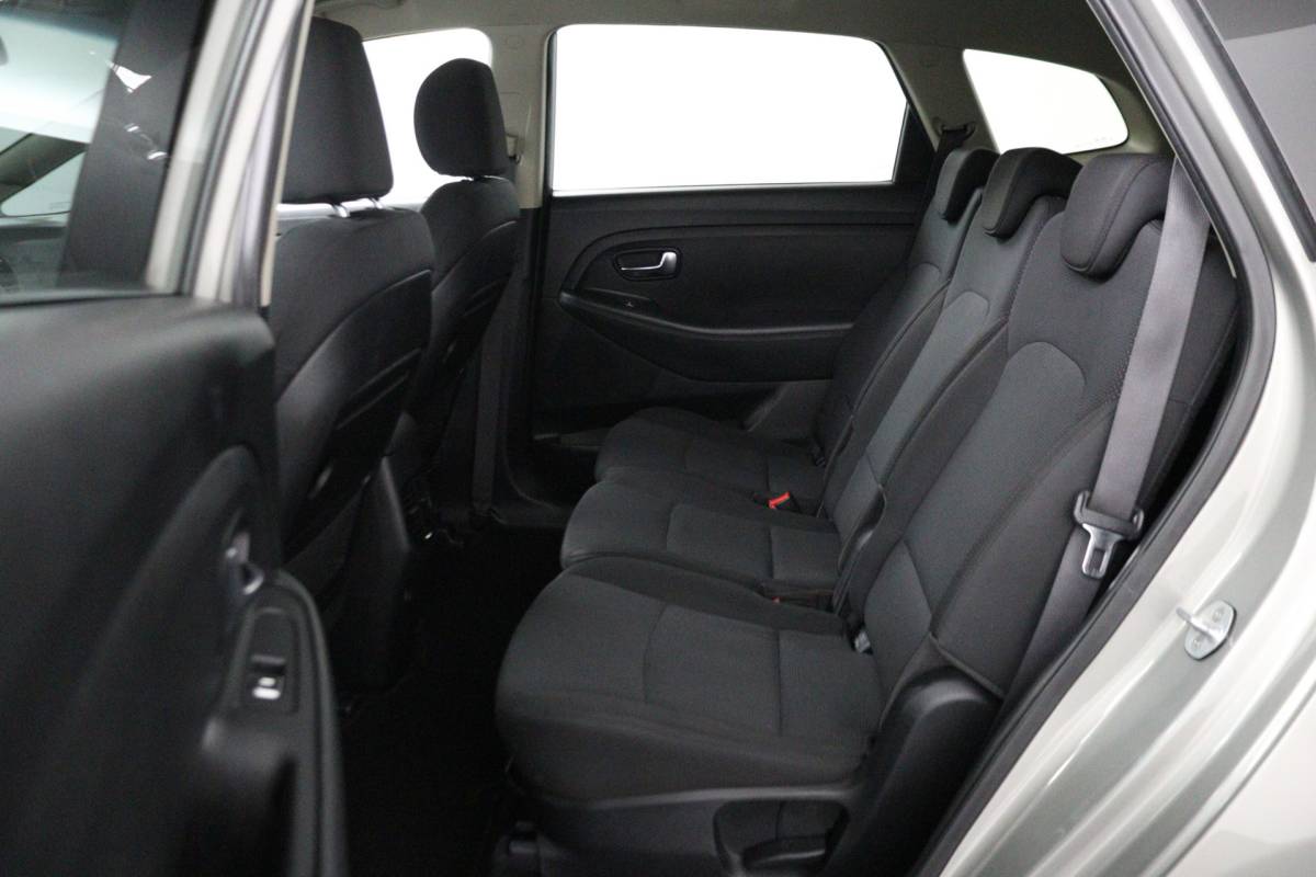 Kia Carens Kia Carens 1.6 GDi DynamicLine MPV 7-zitplaatsen/ECC/Navi