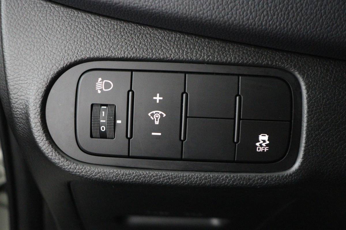 Kia Carens Kia Carens 1.6 GDi DynamicLine MPV 7-zitplaatsen/ECC/Navi