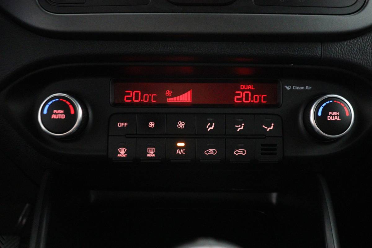 Kia Carens Kia Carens 1.6 GDi DynamicLine MPV 7-zitplaatsen/ECC/Navi