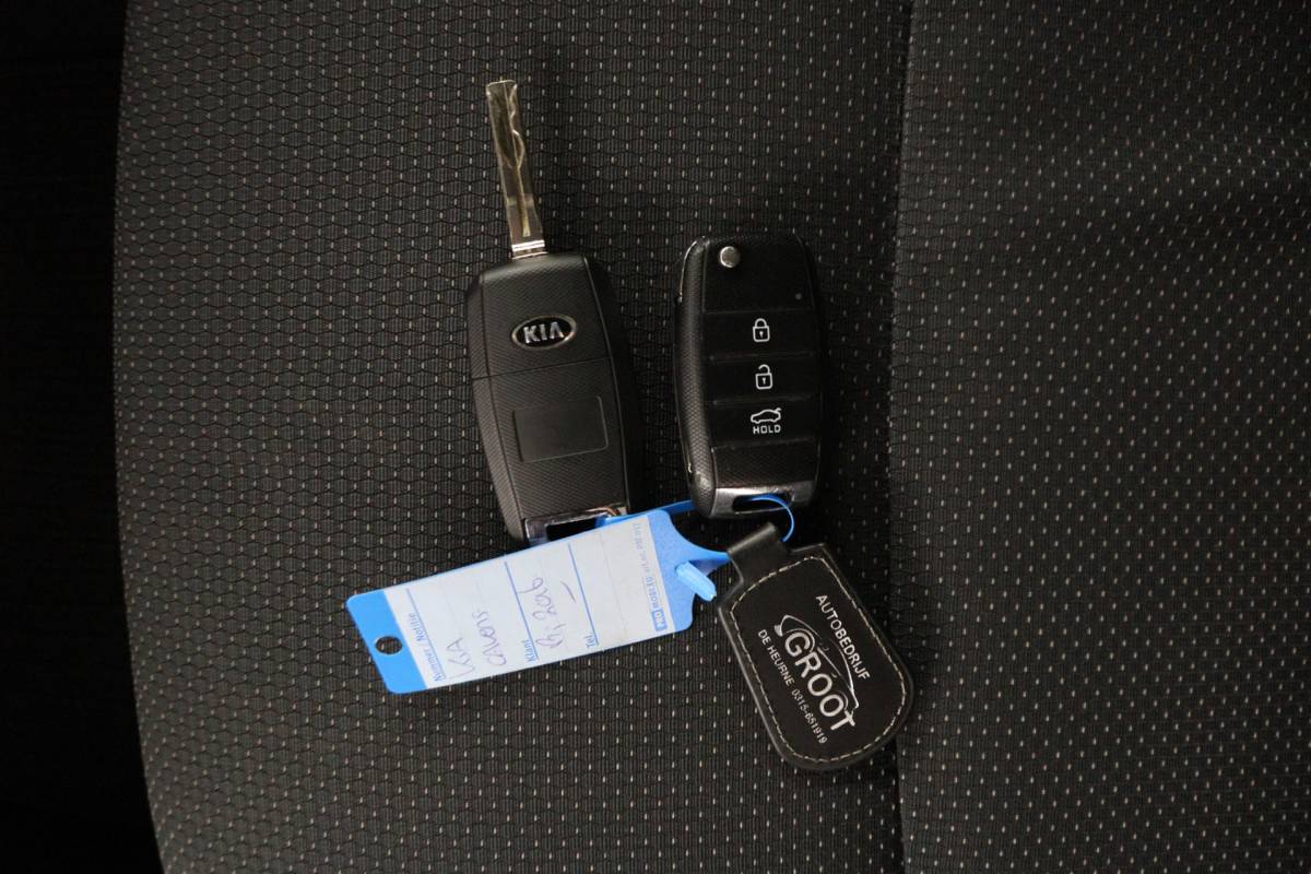 Kia Carens Kia Carens 1.6 GDi DynamicLine MPV 7-zitplaatsen/ECC/Navi