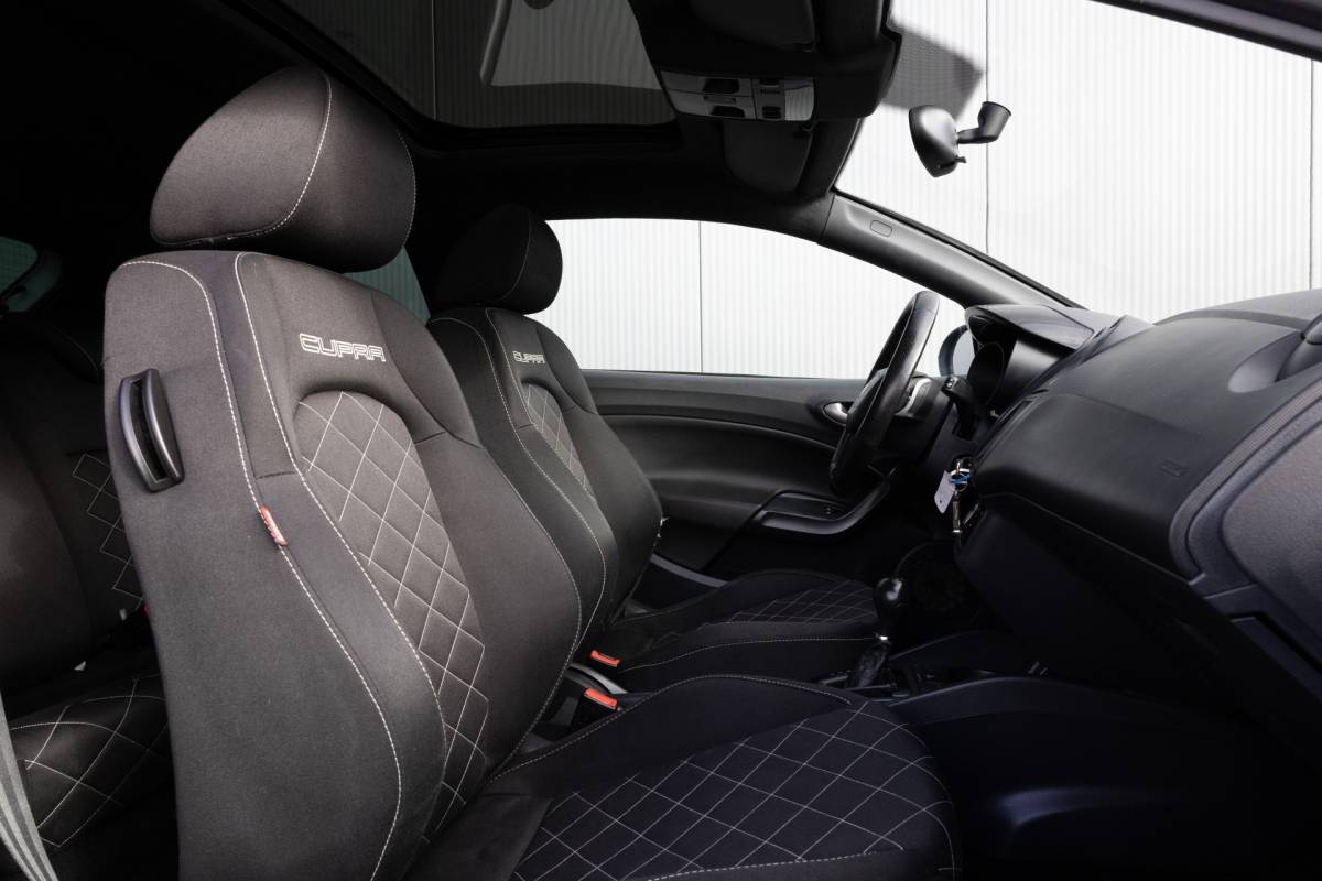 SEAT Ibiza SEAT Ibiza | CUPRA BOCANEGRA 180 PK | PANO | NAVI | NW. KETTING