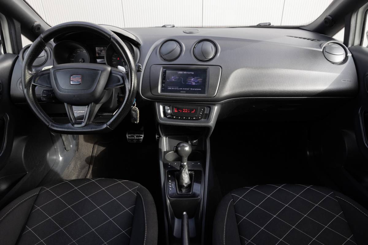 SEAT Ibiza SEAT Ibiza | CUPRA BOCANEGRA 180 PK | PANO | NAVI | NW. KETTING