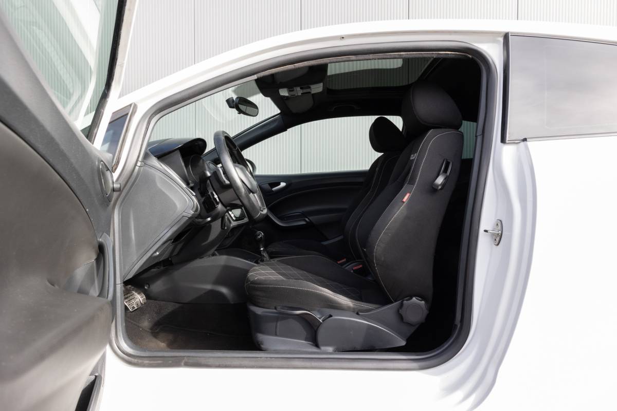 SEAT Ibiza SEAT Ibiza | CUPRA BOCANEGRA 180 PK | PANO | NAVI | NW. KETTING